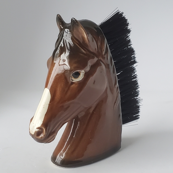 Vintage Ceramic Horse Head Brush with Black Bristles Equestrian Clothes Brush - Picture 3 of 8